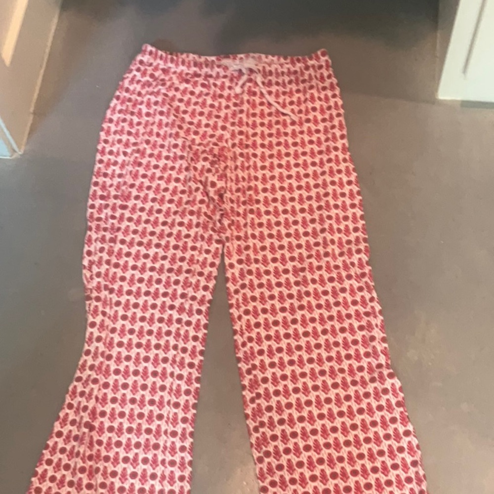 Lila & Hayes Women's Pink Patterned Pajama set